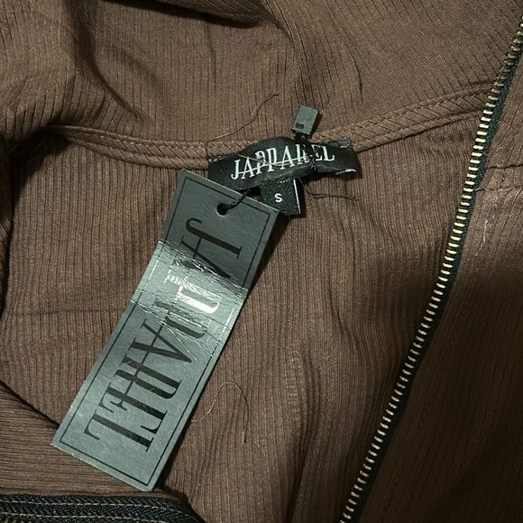 Japparel - Picture 8 of 9